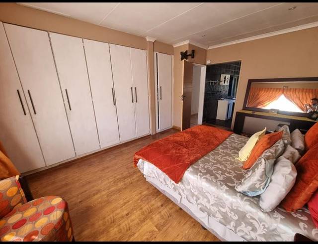 4 BEDROOM HOUSE FOR SALE IN VERWOERDPARK